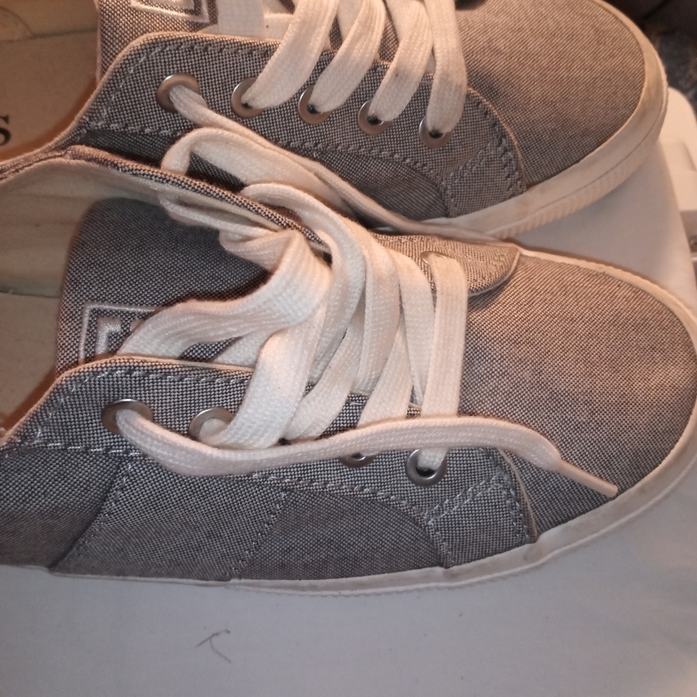 Chaps Sneakers - Picture 2 of 5